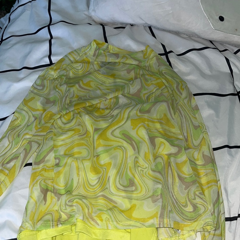Marble neon green mesh tank top long sleeve